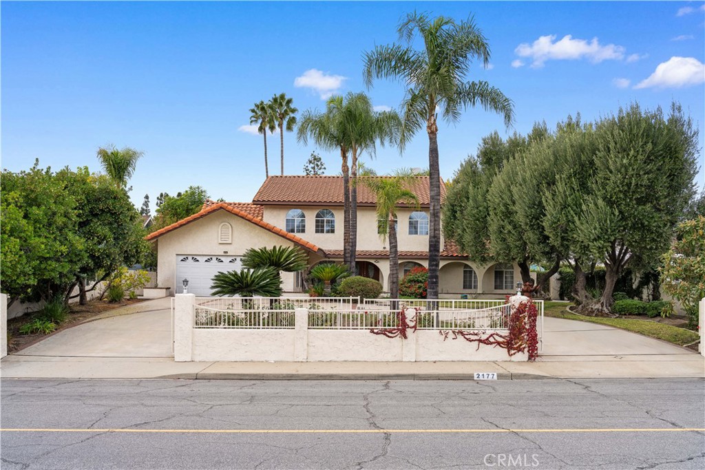 2177 W Silver Tree Road
