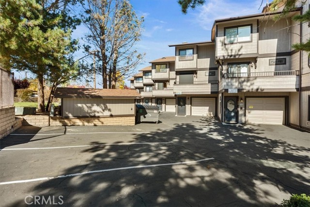 Detail Gallery Image 4 of 50 For 40670 Big Bear #203,  Big Bear Lake,  CA 92315 - 3 Beds | 3 Baths