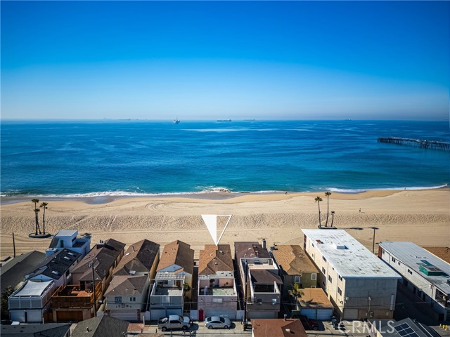 1207 Seal Way, Seal Beach CA: https://media.crmls.org/medias/2623ffae-fe7a-4f34-9fb0-8819ba1b1689.jpg