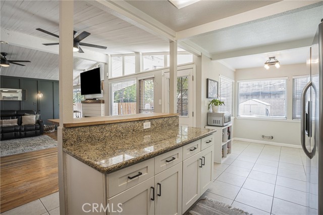 Detail Gallery Image 5 of 27 For 4104 Boone Ln, Sacramento,  CA 95821 - 3 Beds | 2 Baths