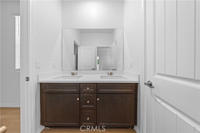 7133 Montecito Lane, Eastvale CA: https://media.crmls.org/medias/26251aa8-a9c7-4e62-b893-f18b7c4a2d9c.jpg