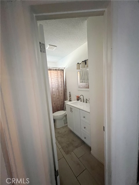 Detail Gallery Image 8 of 12 For 12101 United, Desert Hot Springs,  CA 92240 - 4 Beds | 2 Baths