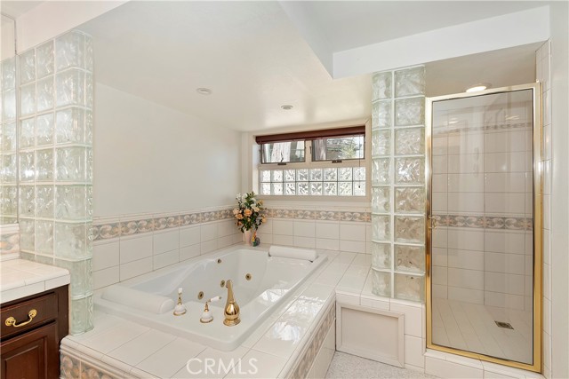 Detail Gallery Image 37 of 56 For 701 Zurich Dr, Lake Arrowhead,  CA 92352 - 3 Beds | 3 Baths