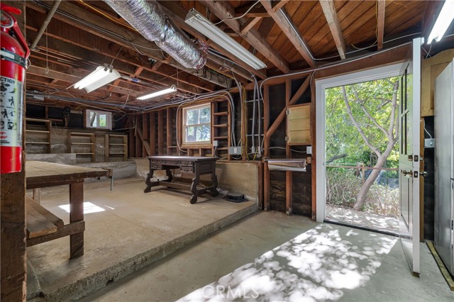 Detail Gallery Image 42 of 49 For 4805 Alta Canyada, La Canada Flintridge,  CA 91011 - 3 Beds | 3 Baths