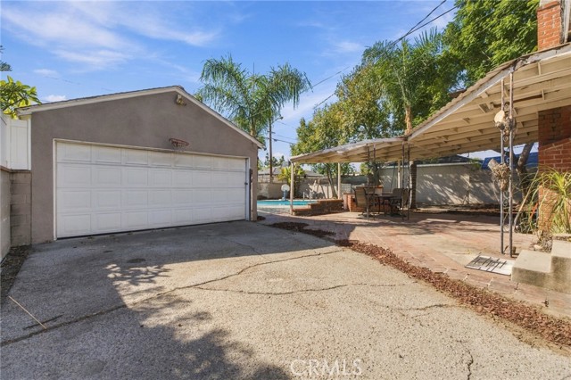 12410 Lull Street photo 26