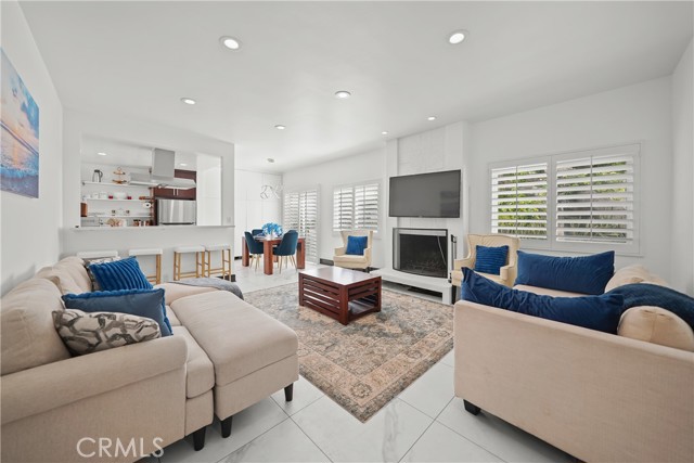 Detail Gallery Image 3 of 31 For 22626 Pacific Coast Hwy #9,  Malibu,  CA 90265 - 1 Beds | 1 Baths