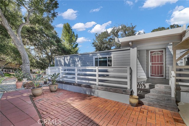 Detail Gallery Image 1 of 21 For 69 Little John Ln, Westlake Village,  CA 91361 - 3 Beds | 2 Baths
