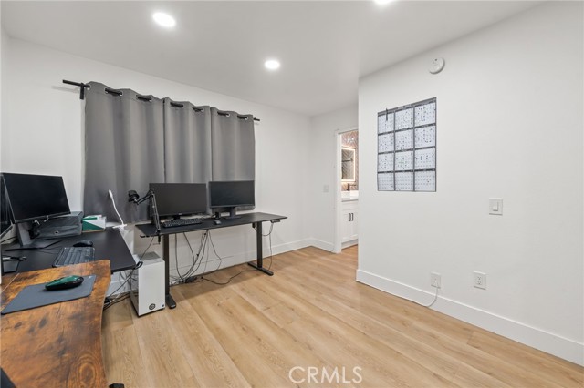 Detail Gallery Image 25 of 27 For 9210 Van Nuys Bld #14,  Panorama City,  CA 91402 - 2 Beds | 1/1 Baths