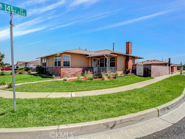 Detail Gallery Image 1 of 42 For 14028 Arcturus Ave, Gardena,  CA 90249 - 3 Beds | 2 Baths