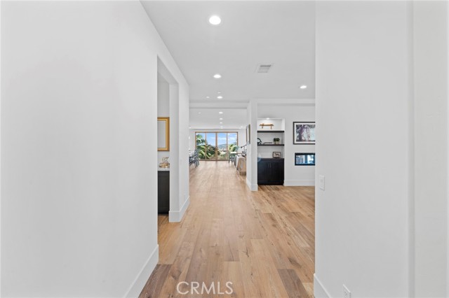 Detail Gallery Image 7 of 65 For 41950 Hacienda Dr, Murrieta,  CA 92562 - 4 Beds | 3/1 Baths