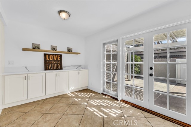 21704 Lake Vista Dr, Lake Forest CA: https://media.crmls.org/medias/262a79b3-62a7-45c8-bab6-91ae591538fc.jpg