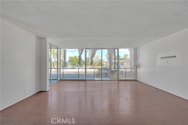 Detail Gallery Image 5 of 40 For 6979 Palm Ct, Riverside,  CA 92506 - 2 Beds | 2 Baths