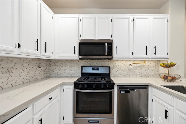 Image 12 of 37 For 41945 Davenport Way D
