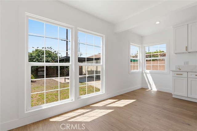 Detail Gallery Image 7 of 19 For 9841 Stanwin, Arleta,  CA 91331 - 3 Beds | 2 Baths