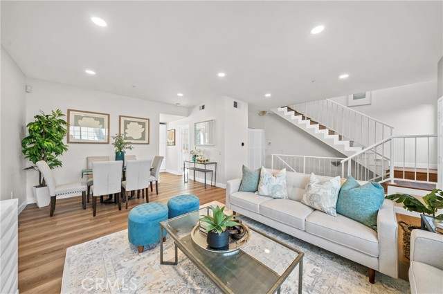 Detail Gallery Image 4 of 34 For 1506 Prospect #B,  San Gabriel,  CA 91776 - 3 Beds | 3 Baths