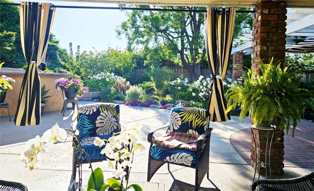 Detail Gallery Image 33 of 44 For 1475 Trenton Dr, Riverside,  CA 92506 - 3 Beds | 3 Baths