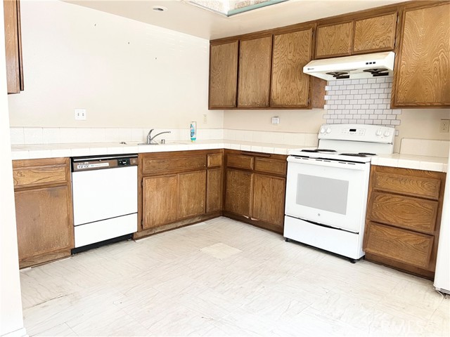 Detail Gallery Image 5 of 18 For 425 N 1st Ave #C,  Arcadia,  CA 91006 - 3 Beds | 2/1 Baths