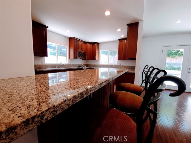 19100 Bessemer Street, Tarzana CA: https://media.crmls.org/medias/262e62d9-d1a2-4fb1-bd21-662c588cb5d6.jpg