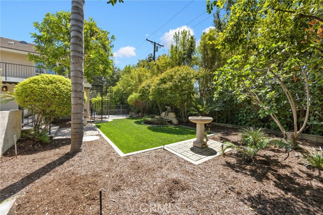 940 Singing Wood Drive, Arcadia CA: https://media.crmls.org/medias/262f8d8b-5aaf-4ecb-9ed7-3d23b495cb17.jpg