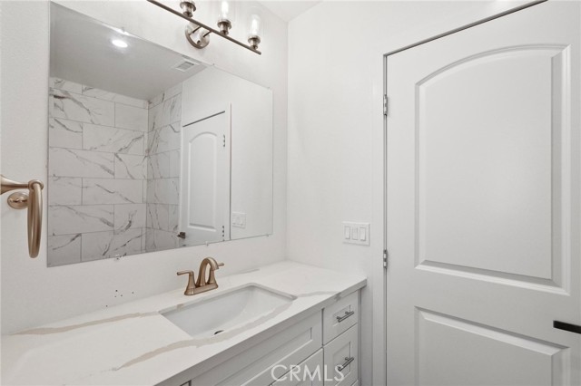 Detail Gallery Image 17 of 35 For 1622 W. 66th St., Los Angeles,  CA 90047 - 2 Beds | 1 Baths