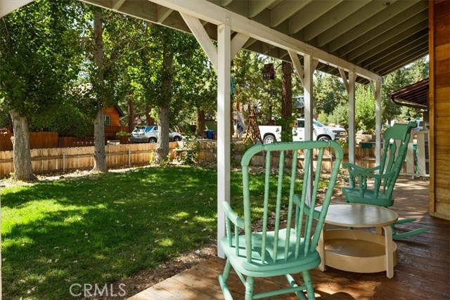 Detail Gallery Image 4 of 30 For 1044 Sierra Ave, Big Bear City,  CA 92314 - 3 Beds | 1 Baths