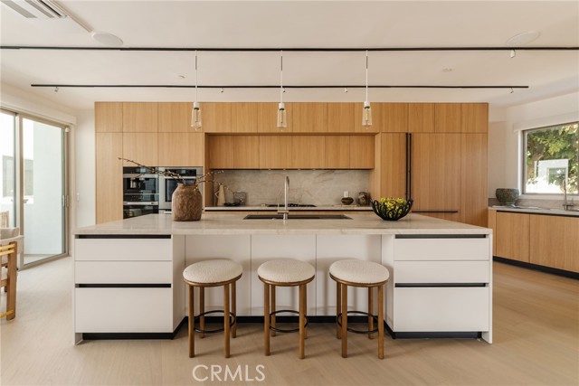 202 Calle Miramar