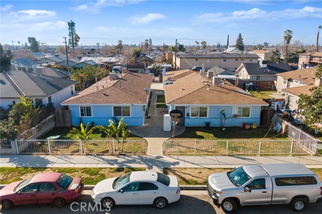 1307 1311 Oregon Street, Bakersfield CA: https://media.crmls.org/medias/263196e9-eafa-40c9-a9e7-0ee65863da9f.jpg