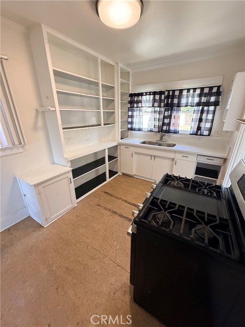 Detail Gallery Image 6 of 17 For 318 N Claudina, Anaheim,  CA 92805 - 1 Beds | 1 Baths