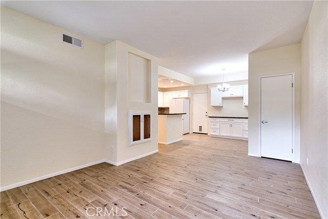 Detail Gallery Image 6 of 28 For 10 Carmesi, Rancho Santa Margarita,  CA 92688 - 2 Beds | 2 Baths