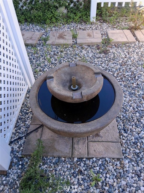 Detail Gallery Image 4 of 30 For 5020 Lakeshore Bld #19,  Lakeport,  CA 95453 - 3 Beds | 2 Baths