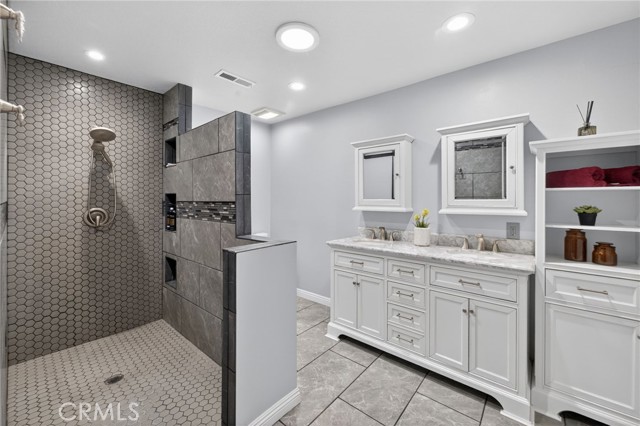 Detail Gallery Image 31 of 57 For 908 W Linden St., Ontario,  CA 91762 - 6 Beds | 3 Baths