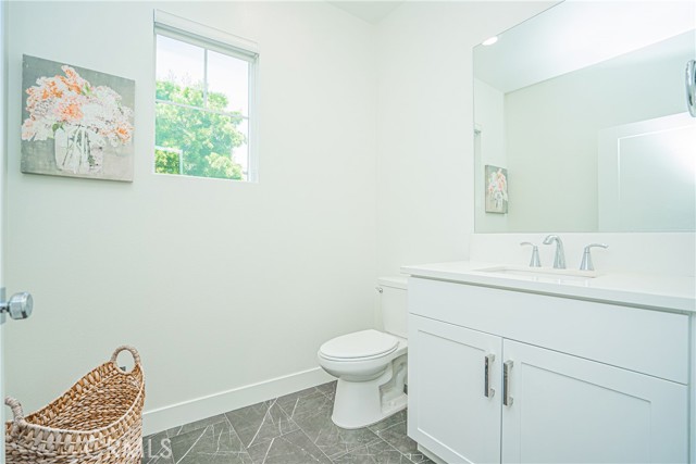 12060 Turnleaf Avenue, Whittier CA: https://media.crmls.org/medias/26345e3d-94ae-4ea6-8f16-d09e7736b200.jpg