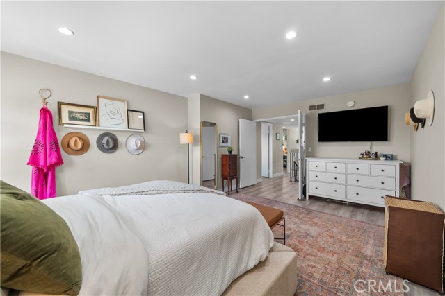Detail Gallery Image 21 of 45 For 10214 Larwin Ave #3,  Chatsworth,  CA 91311 - 4 Beds | 3 Baths