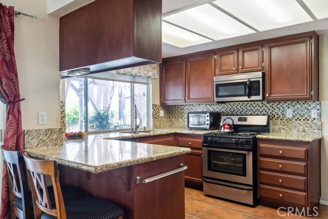 Detail Gallery Image 12 of 42 For 34175 Shaded Meadow Cir, Wildomar,  CA 92595 - 3 Beds | 2/1 Baths