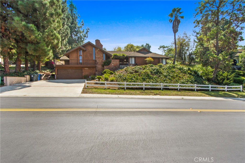 2562 Steeplechase Lane