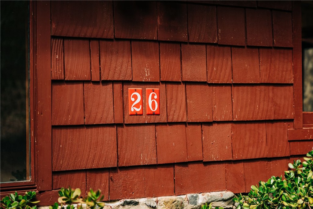 https://media.crmls.org/medias/263572fe-31a3-4d65-8ed5-9b657e49f738.jpg?preset=X-Large