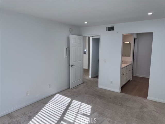 Detail Gallery Image 13 of 17 For 5515 Canoga Ave #221,  Woodland Hills,  CA 91367 - 2 Beds | 2 Baths