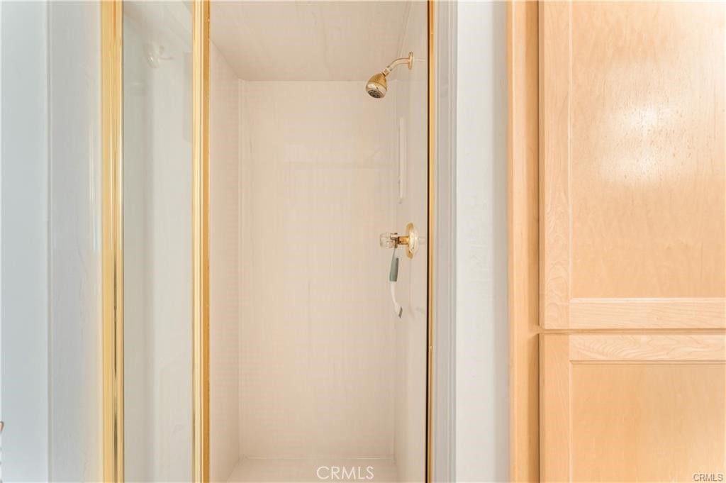 https://media.crmls.org/medias/26359448-0130-4202-b8db-4a936fee6eae.jpg?preset=X-Large