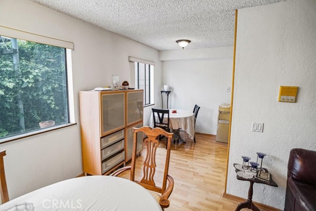 377 West California Avenue, 5 photo 8