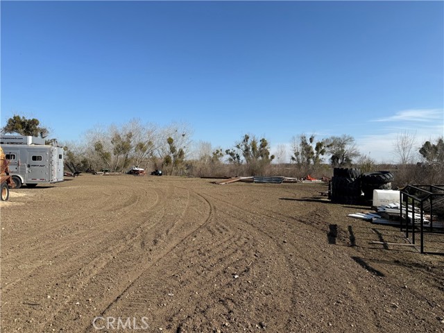 Detail Gallery Image 54 of 65 For 25565 Road 13, Chowchilla,  CA 93610 - 4 Beds | 3 Baths