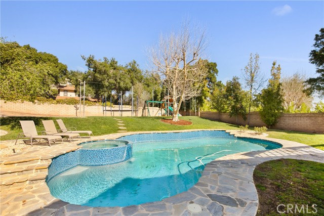 23943 Eagle Mountain Street, West Hills CA: https://media.crmls.org/medias/26390081-6949-4c58-92fb-cab12bd8e588.jpg