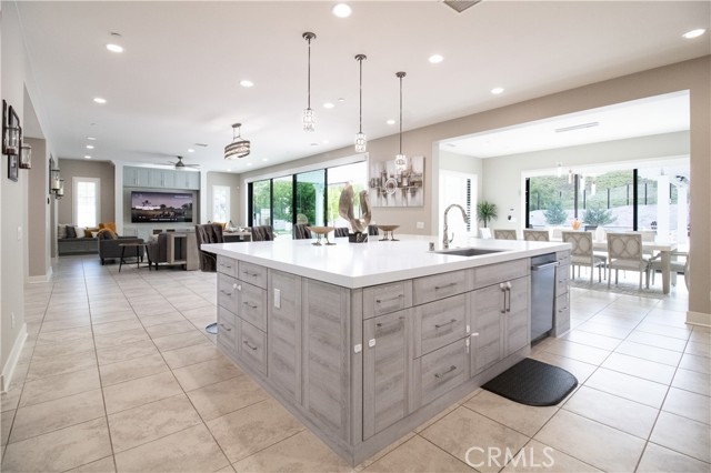 Detail Gallery Image 8 of 24 For 51 Egret, Irvine,  CA 92618 - 5 Beds | 5/1 Baths