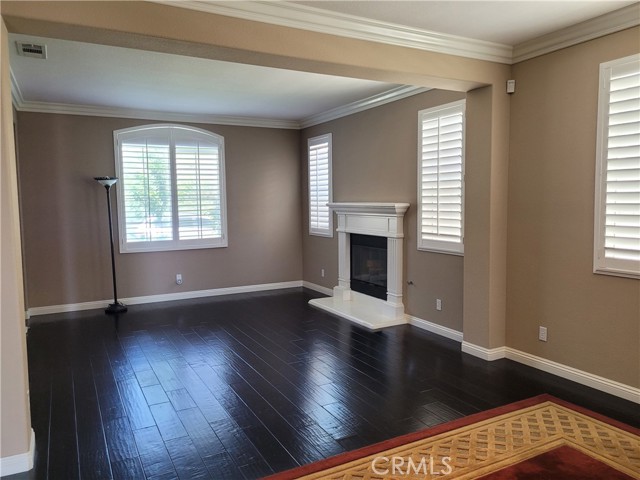Detail Gallery Image 10 of 61 For 23 Plaza Modena, Lake Elsinore,  CA 92532 - 4 Beds | 3/1 Baths