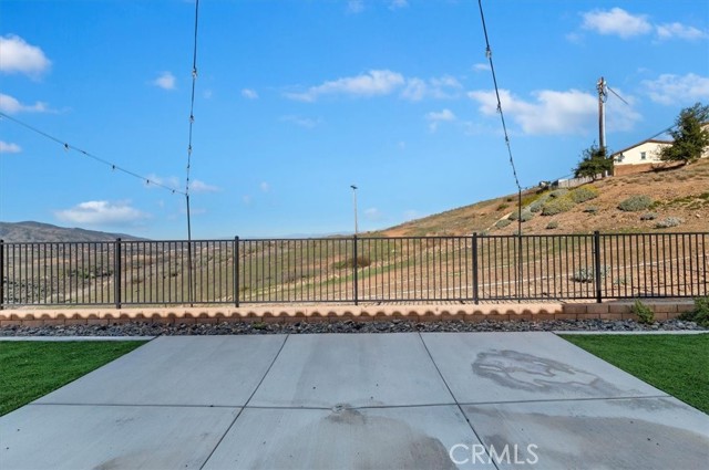 Detail Gallery Image 35 of 52 For 11560 Arch Hill Dr, Corona,  CA 92883 - 3 Beds | 2 Baths