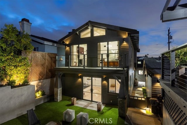 1012 10th Street, Manhattan Beach CA: https://media.crmls.org/medias/263b3f6e-fa4a-498c-9e20-066e7bd82416.jpg