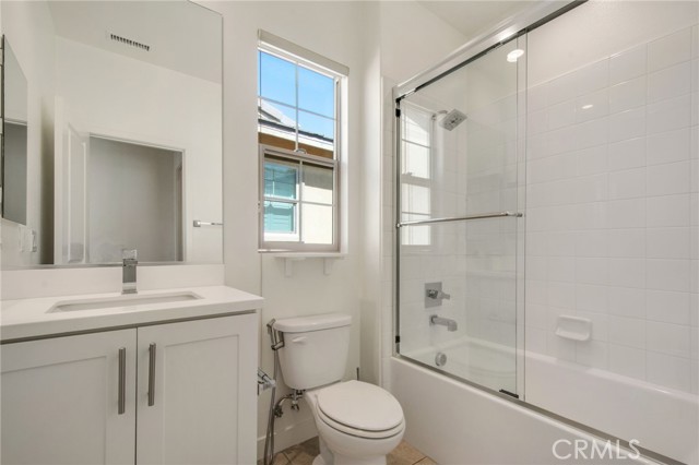 731 E Orange Blossom Way, Azusa CA: https://media.crmls.org/medias/263b4d65-24dd-4179-b878-2a35fe0abaaa.jpg