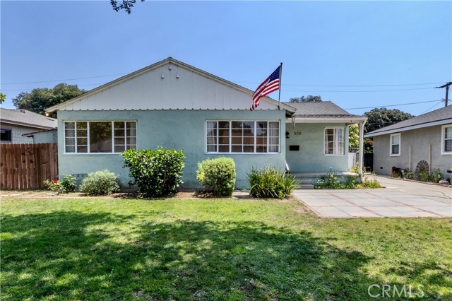 210 N Alberta Place, Fullerton CA: https://media.crmls.org/medias/263b63a9-f2d4-4a28-b58c-78a073180e87.jpg