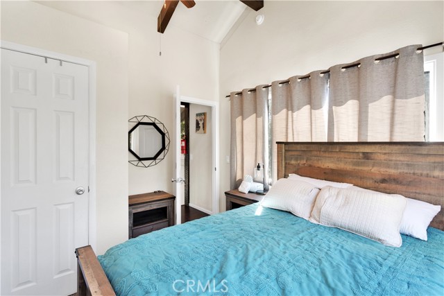 Detail Gallery Image 16 of 21 For 43103 Grizzly Rd, Big Bear Lake,  CA 92315 - 2 Beds | 1 Baths