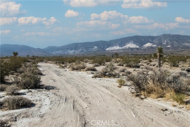 0 Woodland Street, Lucerne Valley CA: https://media.crmls.org/medias/263bd6ef-8311-4fc4-8d3f-8cb38686838a.jpg