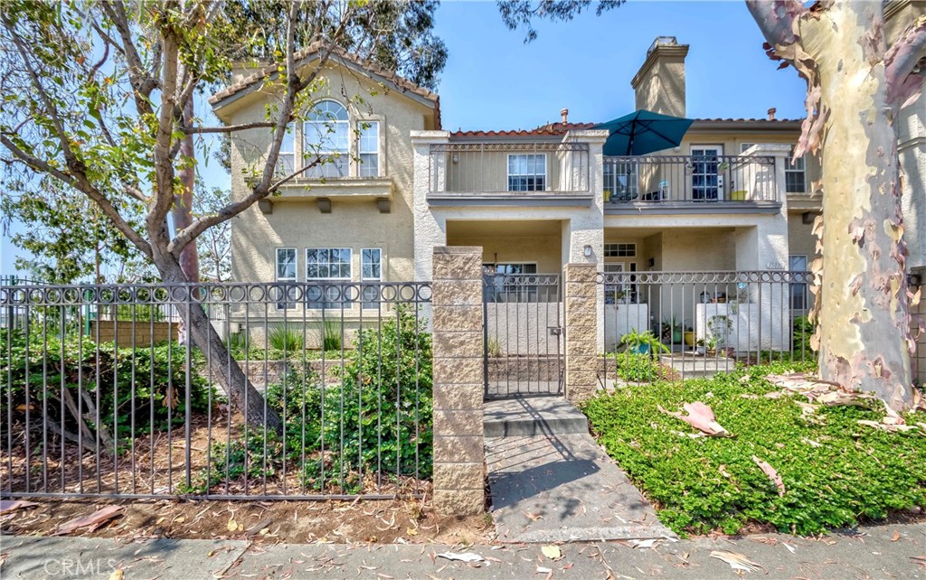 15032 Ocaso Avenue